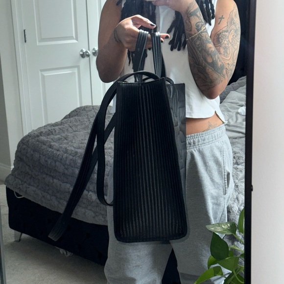 [SOLD] Moose Knuckles x Telfar Tote [Large] - Picture 5 of 10